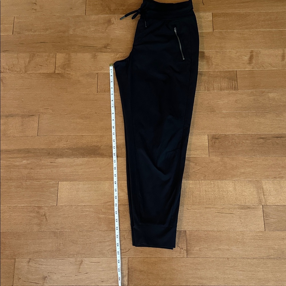 Athleta Black Jogger Pants | Zipper Pockets Athleisure Size 8 - Picture 6 of 6